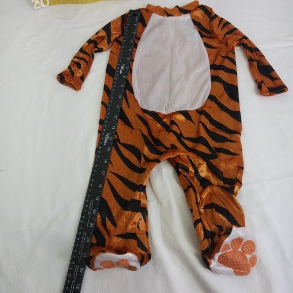 In Character Tiger Tot Halloween Costume Size Infant Jumpsuit /Hood - Picture 4 of 12